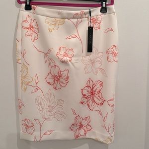 BRAND NEW: Tahari Floral Pencil Skirt